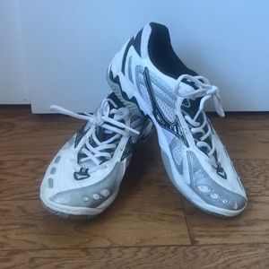 Women’s Mizuno Wave Volleyball Athletic Shoes